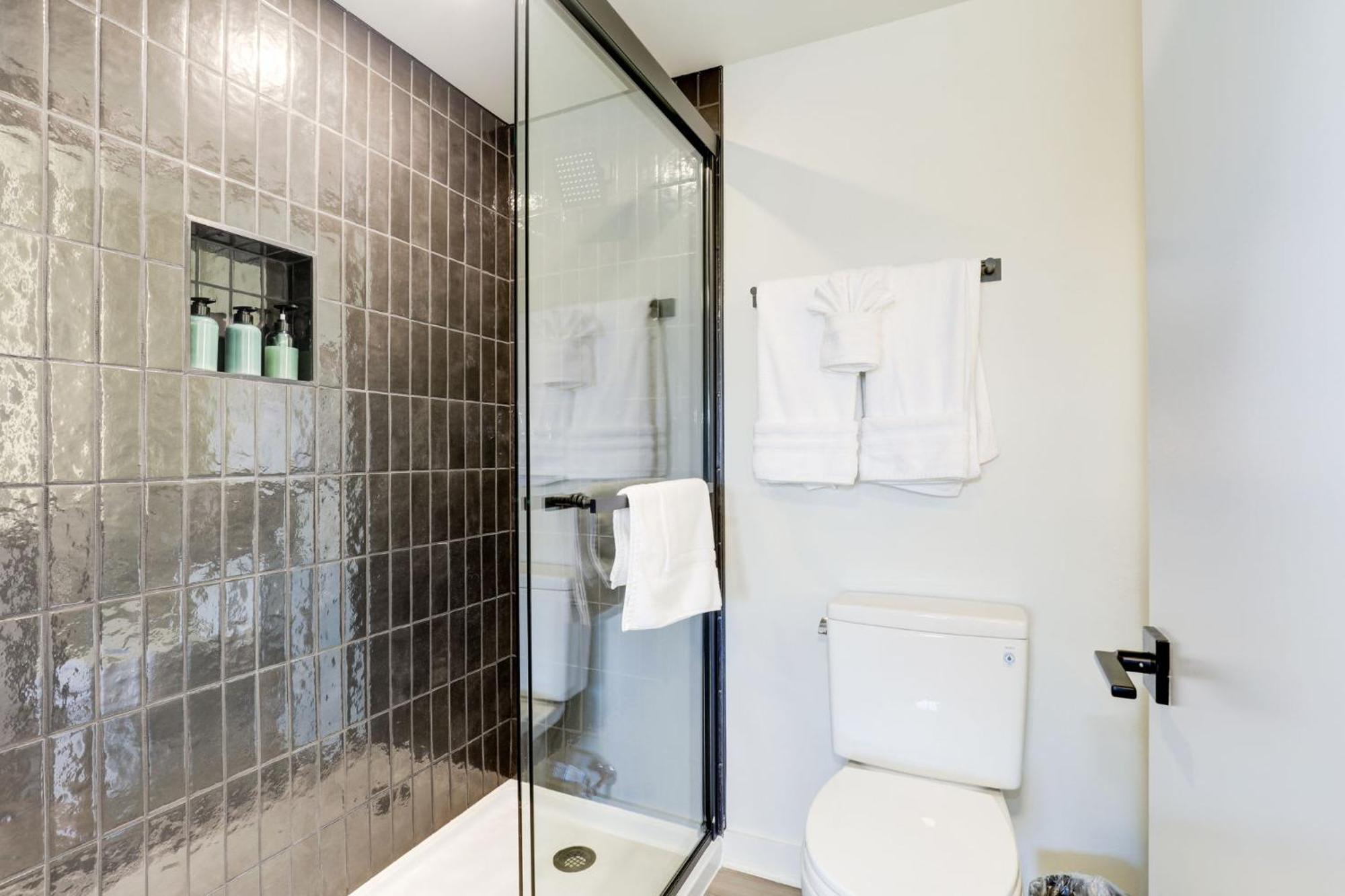 2Br Executive Apartment In Prime Location Arlington Exterior foto